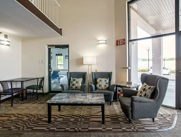 Quality Inn Near Six Flags St. Louis hotel detail image 3