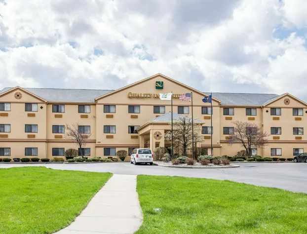 Quality Inn & Suites South Bend Airport hotel detail image 2