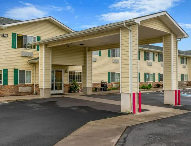 Quality Inn Bend North hotel detail image 2