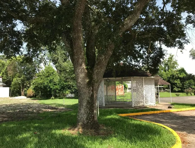 Carmel Inn & Suites hotel detail image 1