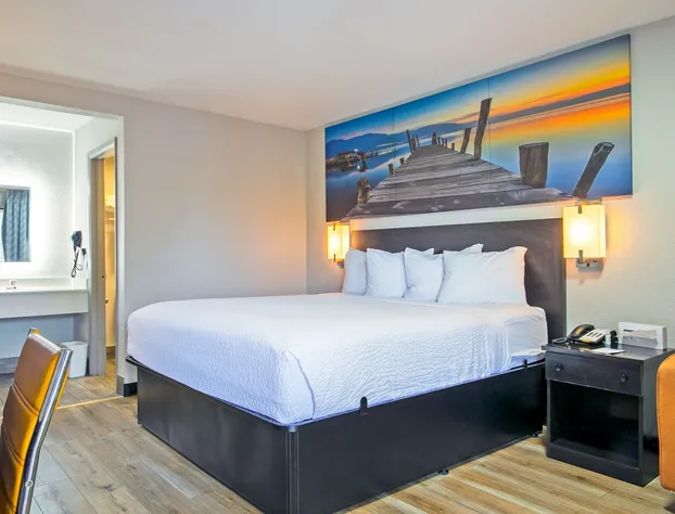 Days Inn by Wyndham Augusta / Fort Eisenhower hotel detail image 3