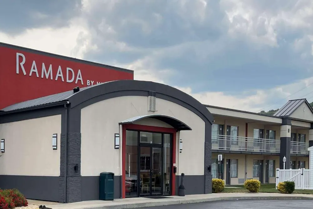 Ramada by Wyndham Harrisonburg hotel hero