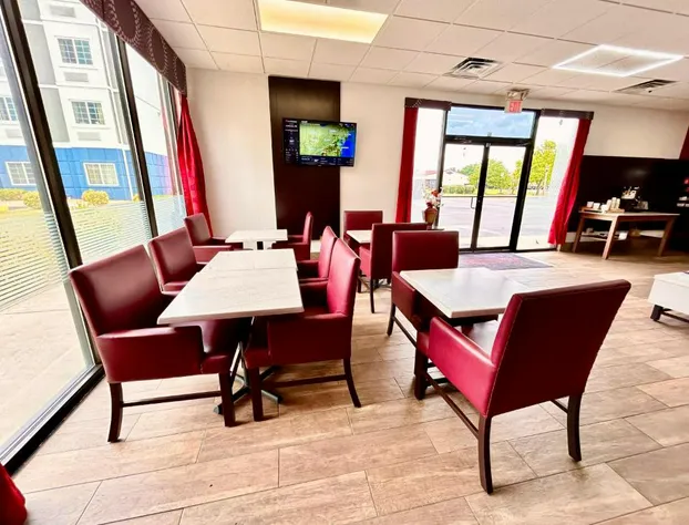 Ramada by Wyndham Harrisonburg hotel detail image 3