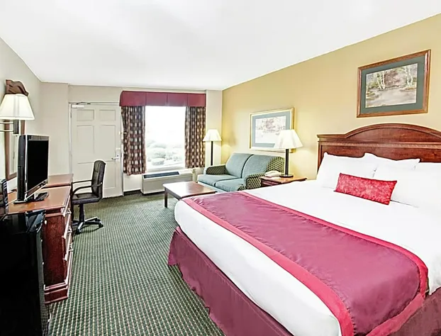 Ramada by Wyndham Walterboro hotel detail image 4