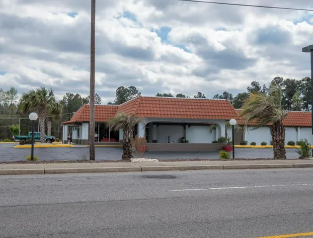 Ramada By Wyndham Walterboro hotel detail image 1