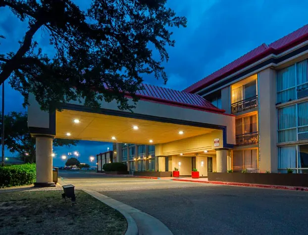 Lubbock Regency Inn hotel detail image 2
