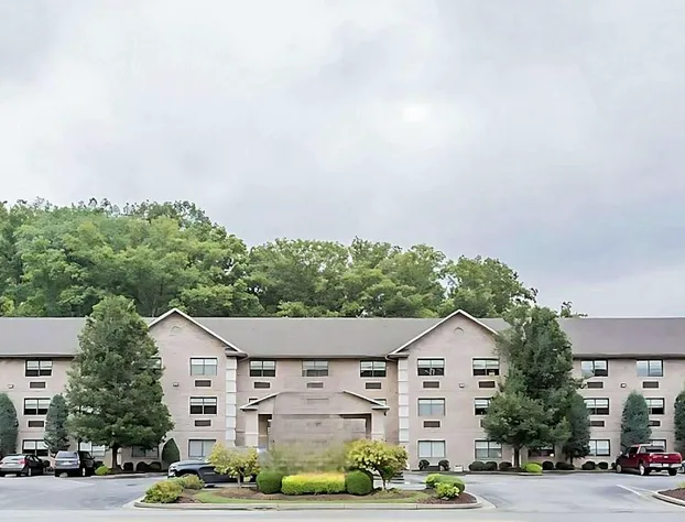 Comfort Inn Huntington near University area hotel detail image 1