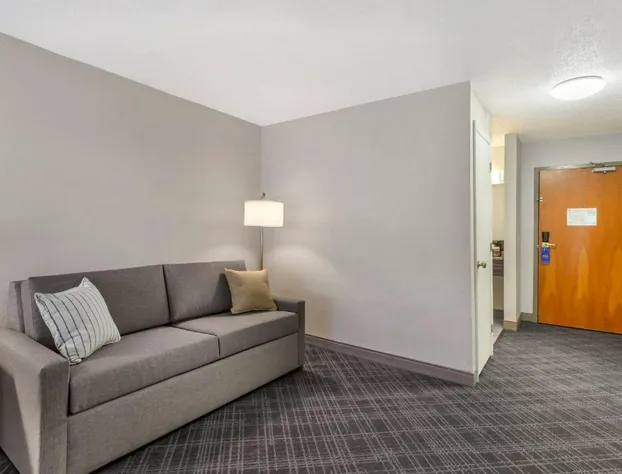 Comfort Inn Huntington near University area hotel detail image 3