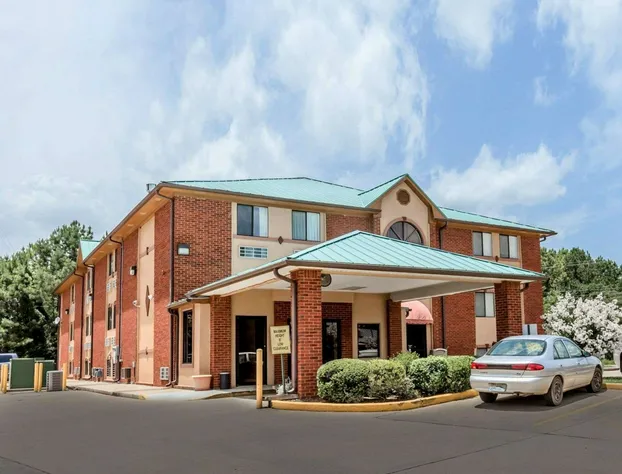 Quality Inn Pell City I-20 exit 158 hotel detail image 2