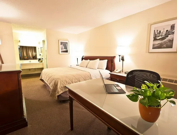 Garden Hotel and Conference Center hotel detail image 4