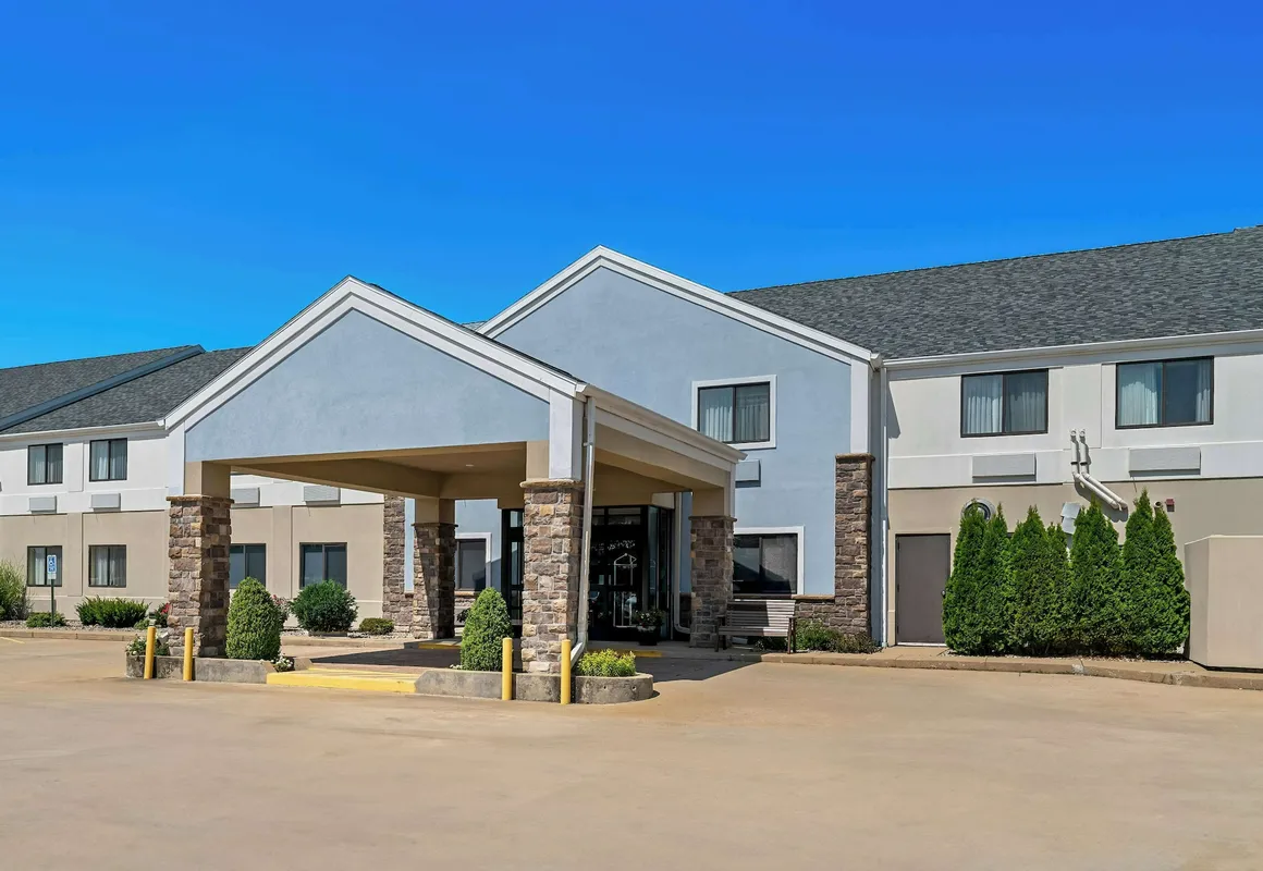 Best Western University Inn hotel hero