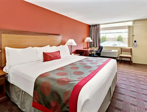 Ramada by Wyndham Baltimore West hotel detail image 3