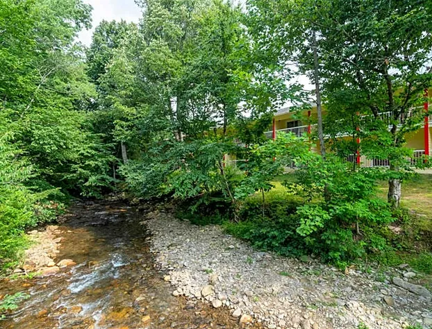 Ramada by Wyndham Maggie Valley hotel detail image 2