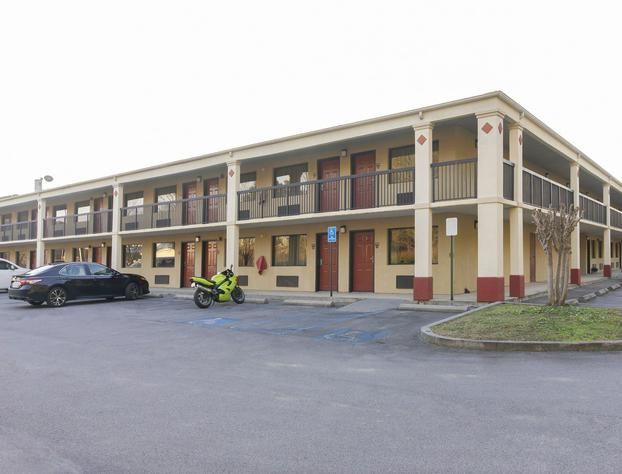 Days Inn by Wyndham Adairsville hotel detail image 3