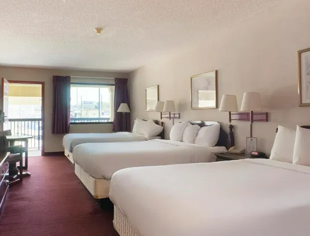Days Inn by Wyndham Adairsville hotel detail image 4