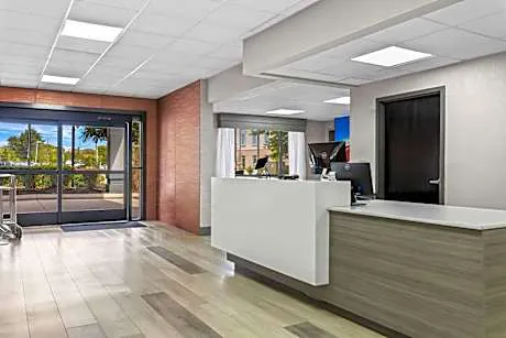 Clarion Pointe Franklin - Nashville Area hotel detail image 4