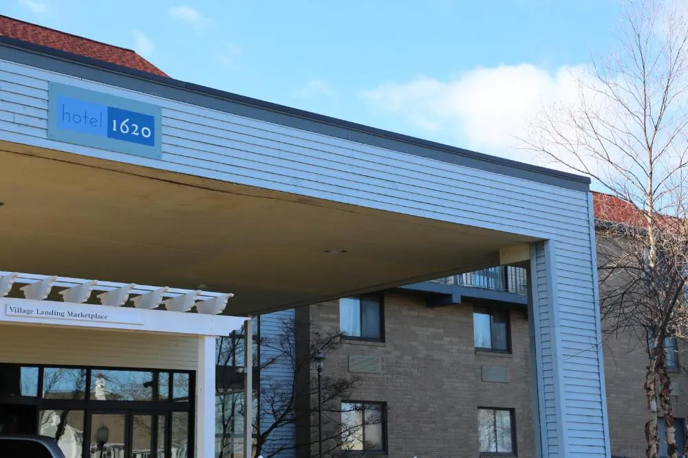 Hotel 1620 Plymouth Harbor hotel hero