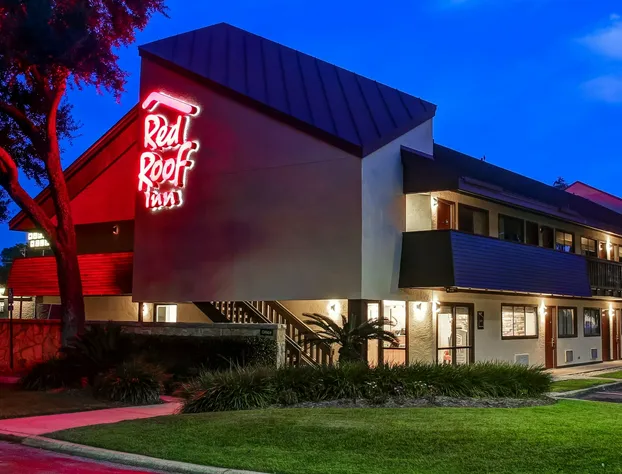 Red Roof Inn Pensacola – I-10 at Davis Highway hotel detail image 1