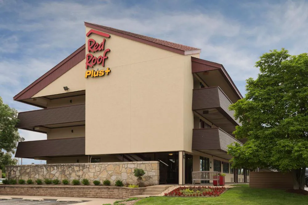 Red Roof Inn PLUS+ Chicago - Naperville hotel hero