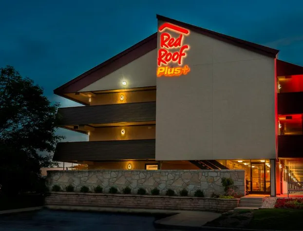 Red Roof Inn PLUS+ Chicago - Naperville hotel detail image 2