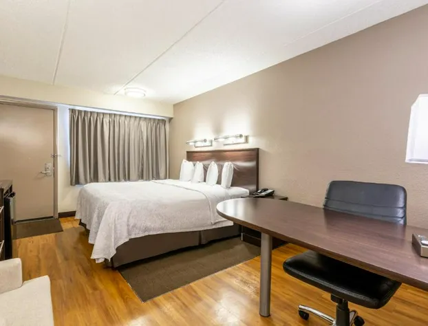 Red Roof Inn PLUS+ Nashville Airport hotel detail image 4