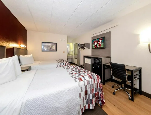 Red Roof Inn Edison hotel detail image 4