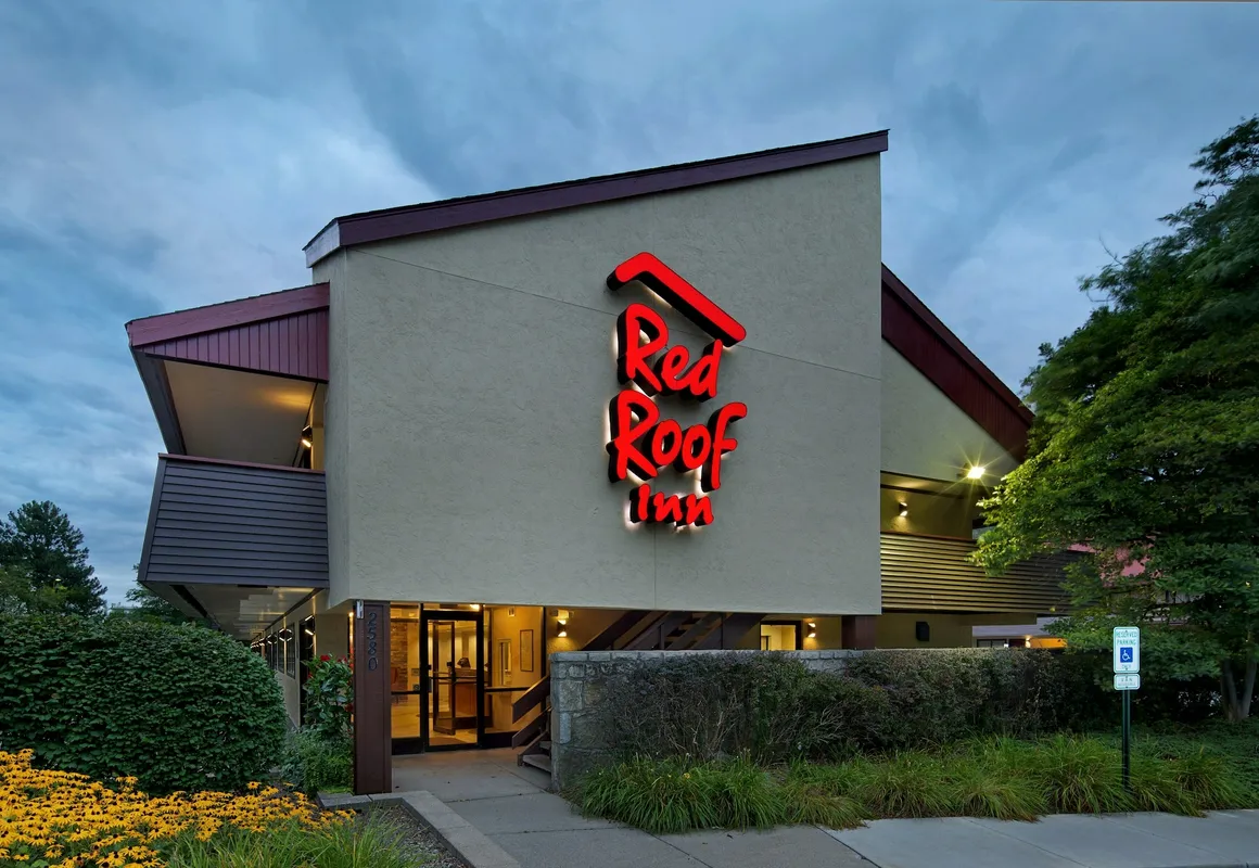 Red Roof Inn Detroit-Rochester Hills/Auburn Hills hotel hero