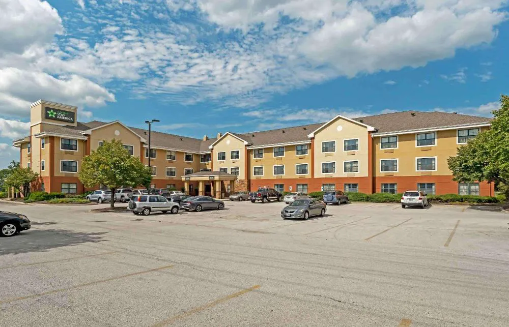 Extended Stay America Select Suites Chicago Hanover Park hotel hero