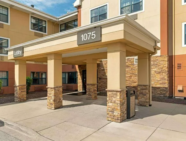 Extended Stay America Select Suites Chicago Hanover Park hotel detail image 1