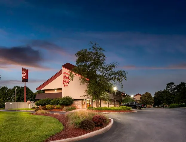Red Roof Inn Indianapolis North - College Park hotel detail image 2
