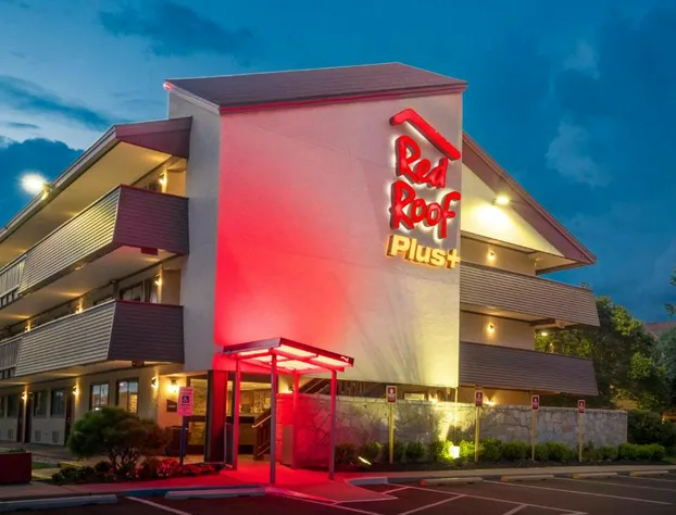 Red Roof Inn PLUS+ Secaucus - Meadowlands - NYC hotel detail image 2