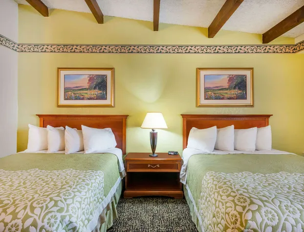 Days Inn by Wyndham Rutland/Killington Area hotel detail image 2