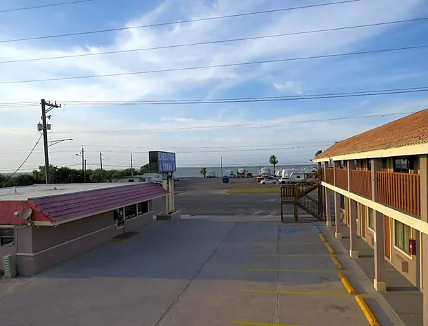 Executive Inn and Suites hotel detail image 3