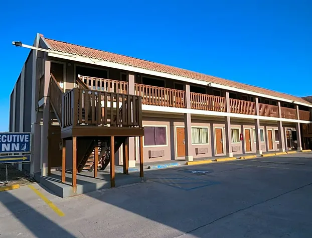 Executive Inn and Suites hotel detail image 4