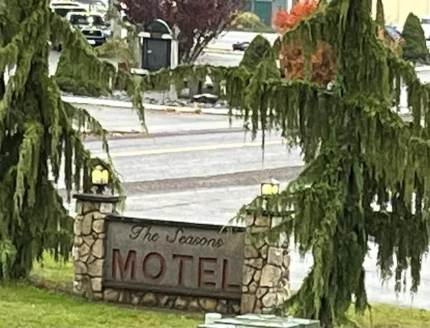 Seasons Motel hotel detail image 1