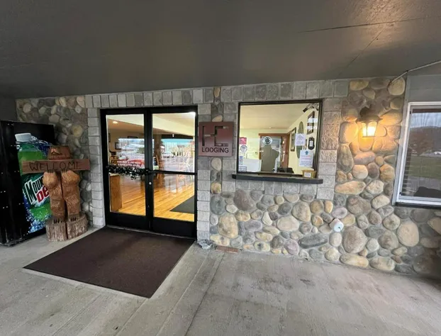 Seasons Motel hotel detail image 4