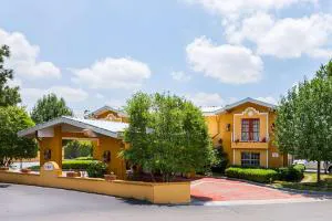 Magnuson Hotel Little Rock South hotel hero