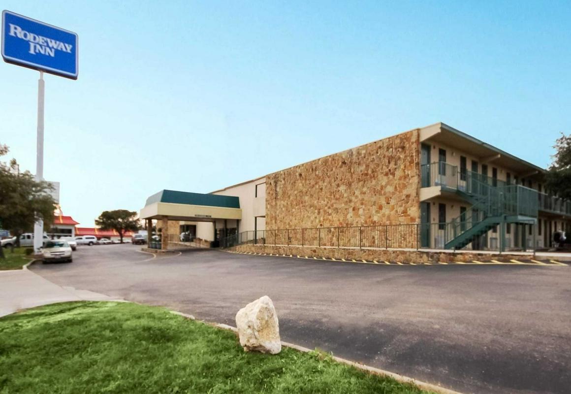 Rodeway Inn New Braunfels hotel hero