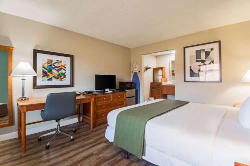 Rodeway Inn Portland Airport hotel detail image 4