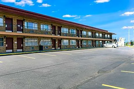 Rodeway Inn Portland Airport hotel hero