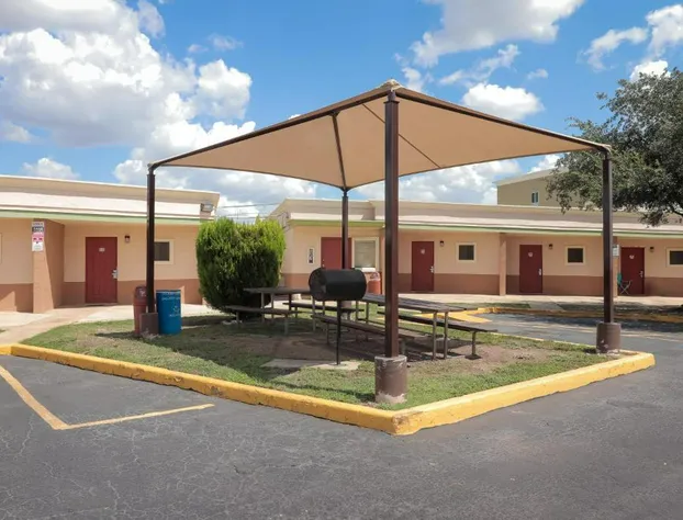 Rodeway Inn San Antonio Lackland AFB - SeaWorld hotel detail image 1