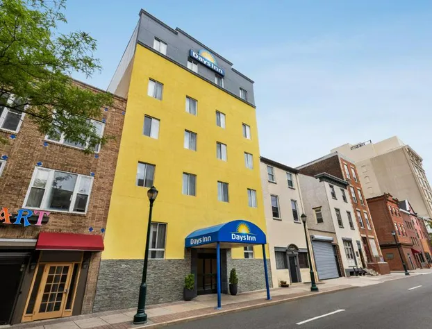 Days Inn by Wyndham Philadelphia Convention Center hotel detail image 1