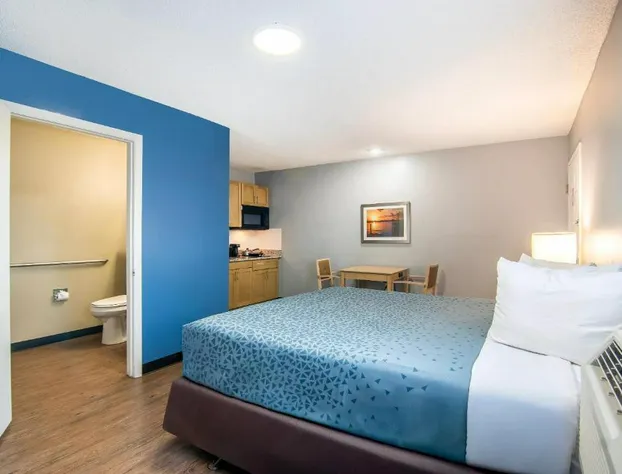 Suburban Studios Stuart near Federal Hwy 1 hotel detail image 3