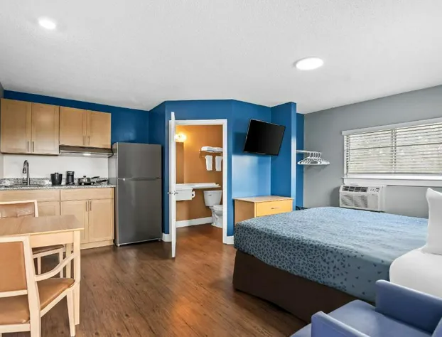 Suburban Studios Stuart near Federal Hwy 1 hotel detail image 4