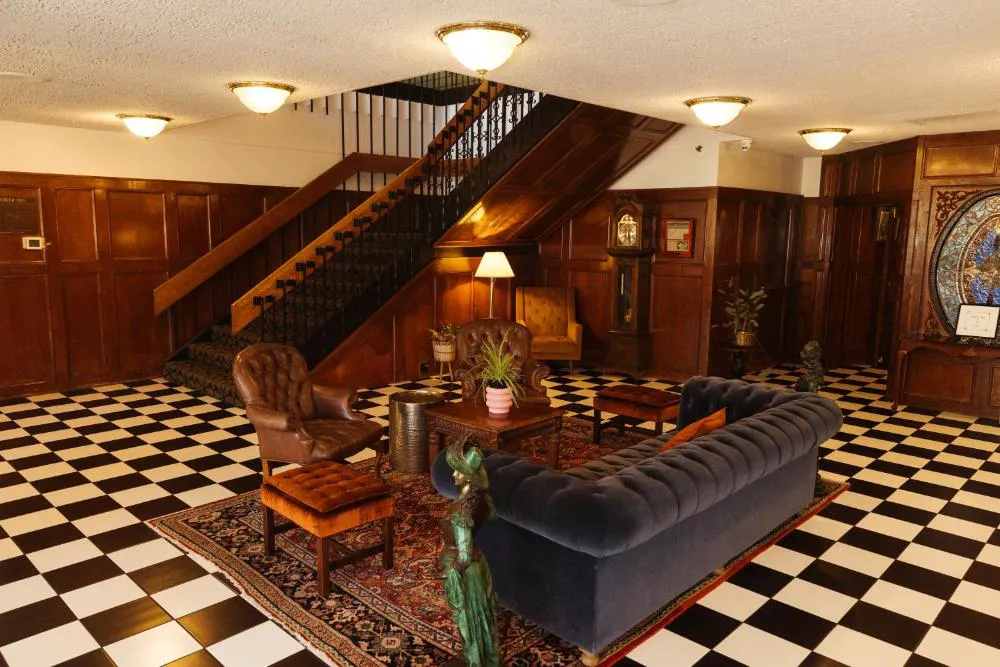 The Boulder Broker hotel hero