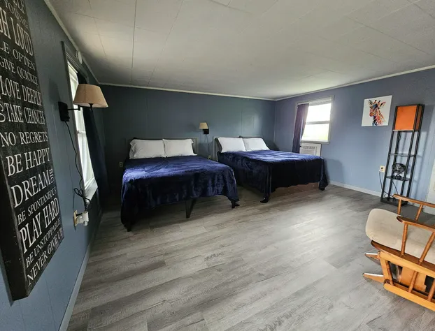 The Last Resort hotel detail image 3