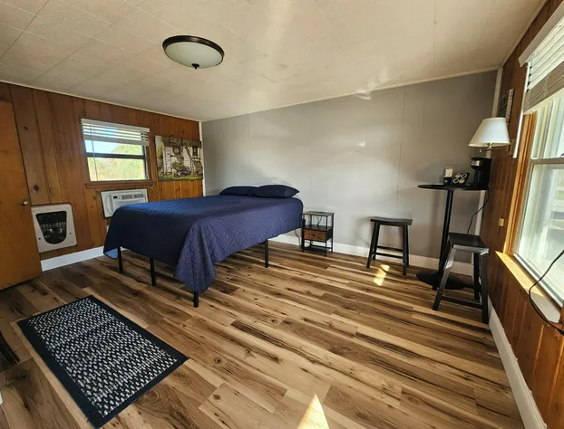 The Last Resort hotel detail image 3