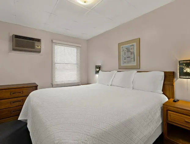 Traverse Bay Inn hotel detail image 3
