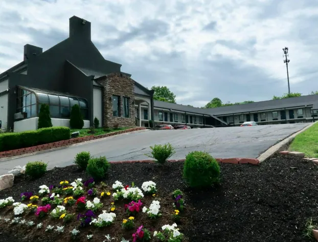 Antioch Quarters Inn and Suites hotel detail image 3