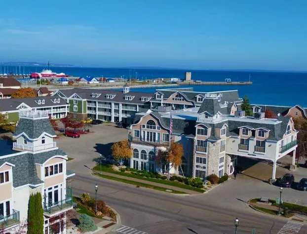 Hamilton Inn Select Beachfront Mackinaw City hotel detail image 4